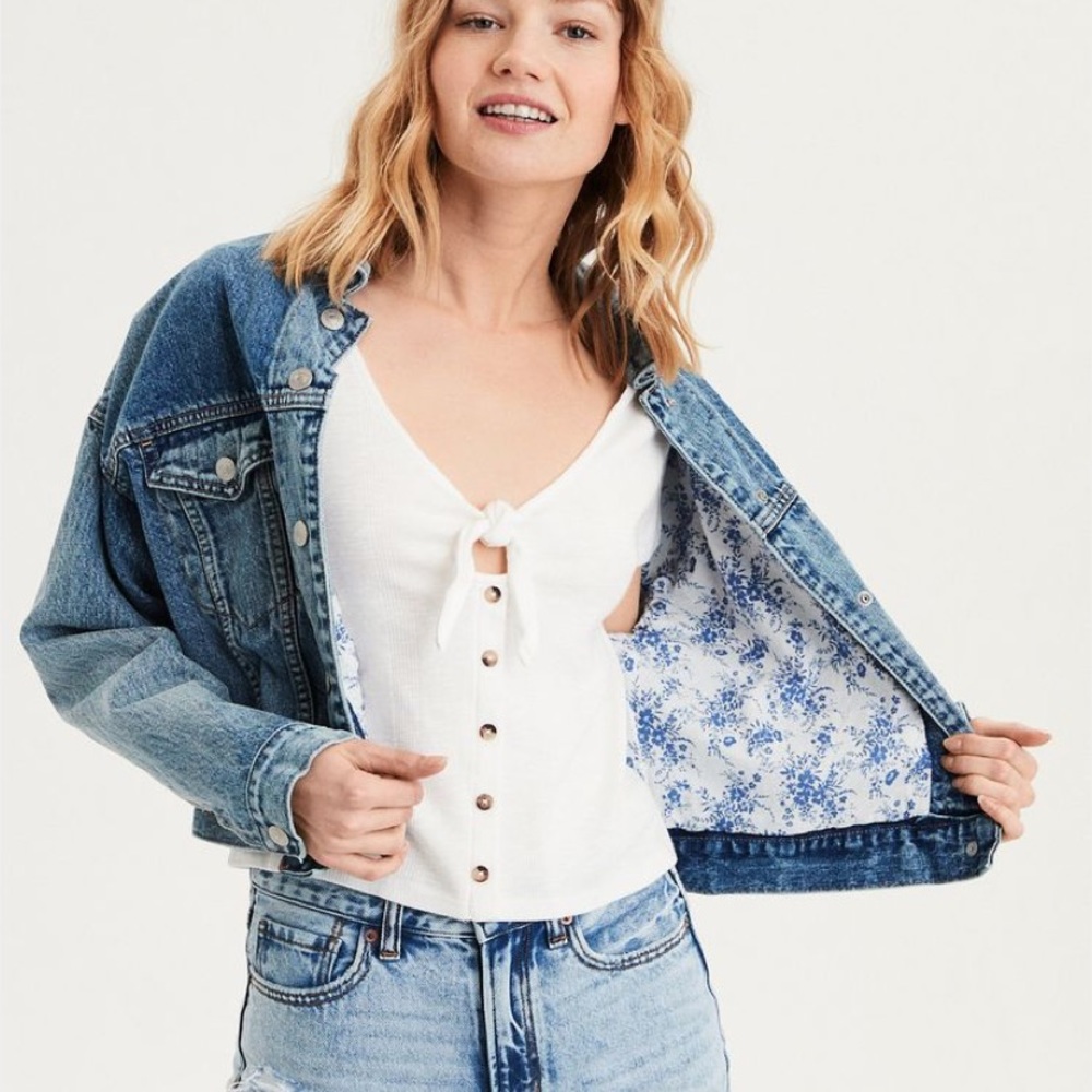 AE Print Lined Boyfriend Denim Jacket, size Small